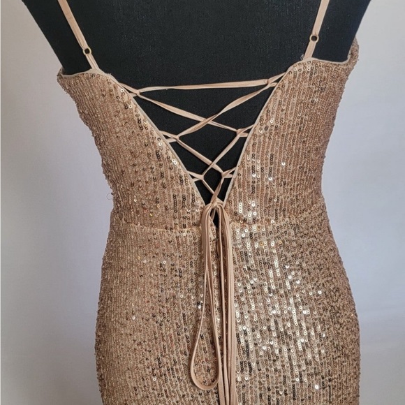 Gianni Bini size 7 prom dress/evening sequin dress - Picture 3 of 9